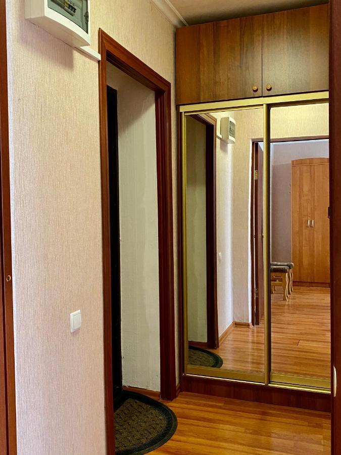 Квартира 1-Комнатная - До Моря 2 Мин - В Центре Sukhumi Ngoại thất bức ảnh